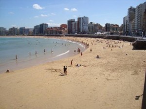 Playa de San Lorenzo. Gijón, Asturias.