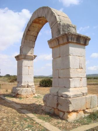 Arco romano de Cabanes (Castellón)